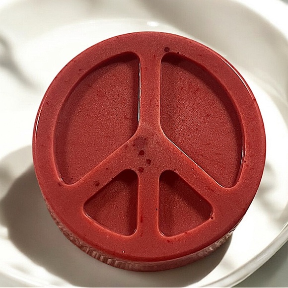 Cherry Soap handmade 3x3in 6oz red peace sign shea butter & coconut oil based - Picture 2 of 3